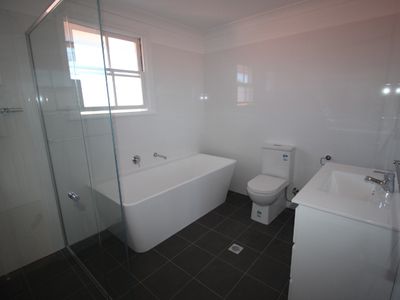 147 Central Avenue, Oak Flats