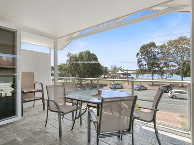 2 / 141 Gympie Terrace, Noosaville