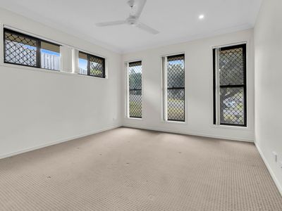 13 Goldenwood Crescent, Fernvale