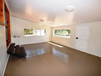 24 Wompoo Road, Longreach