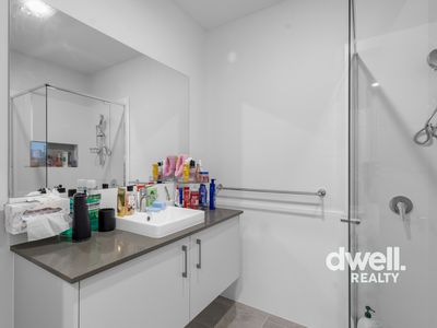 8 ASPROMONTE DRIVE, South Nowra
