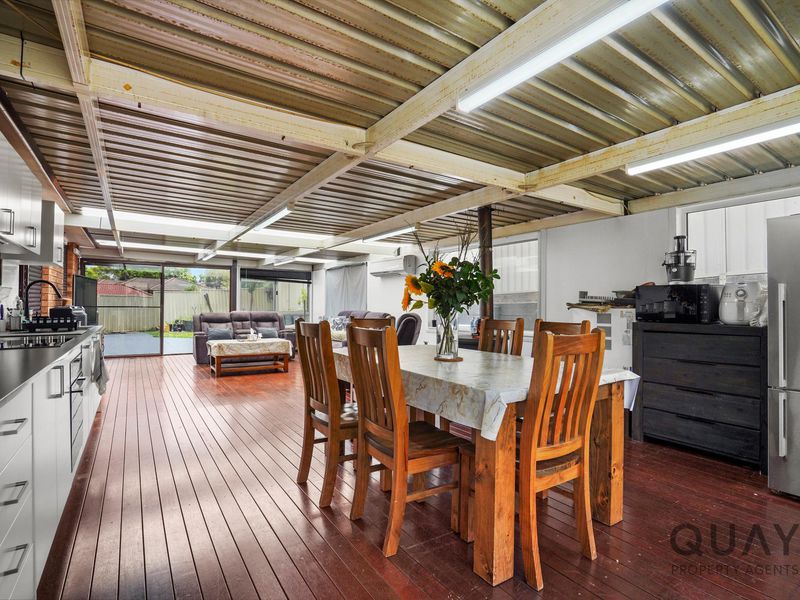 11 Merryweather Close, Minto