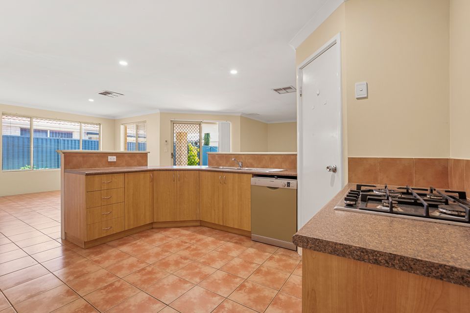 13 Valheru Avenue, Rockingham