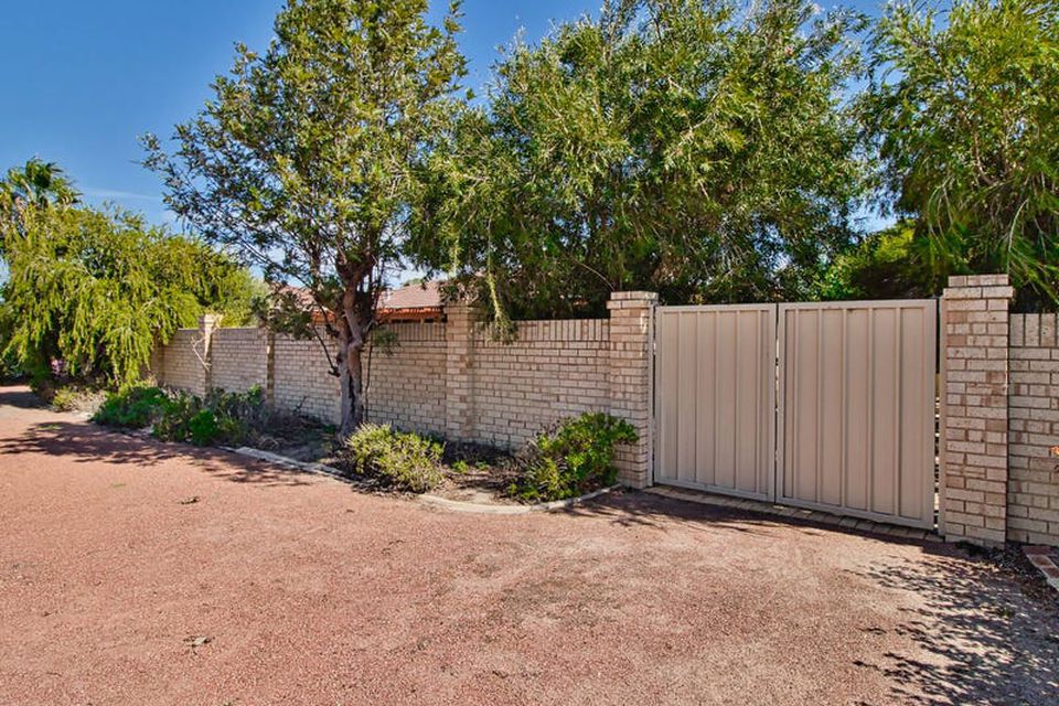 2 Freedman Way , Winthrop