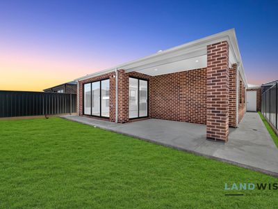 19 Amiata Drive, Truganina