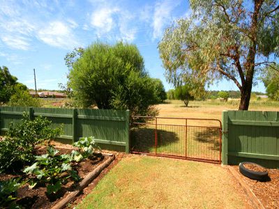 15 LINDEN PLACE, Gunnedah