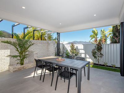 26B Tristania Rise, Duncraig
