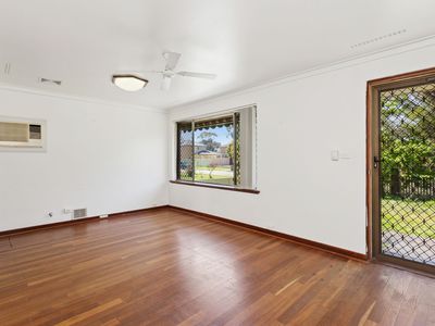 132 West Road, Bassendean