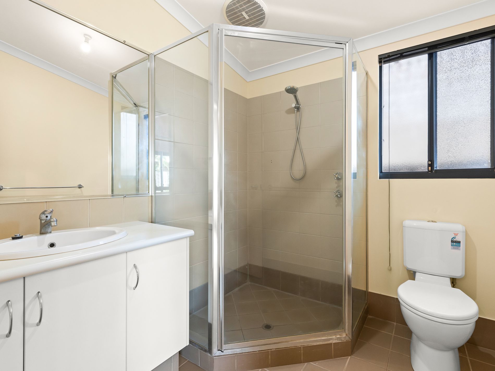35 Planigale Loop, Djugun