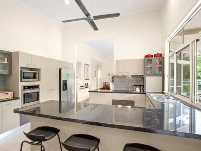 16 Tingara Court, Tewantin