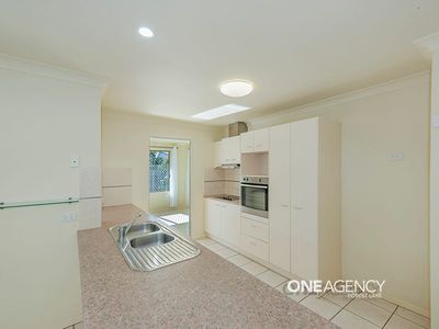 7 Leonie Place, Doolandella