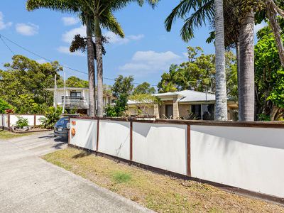 749 David Low Way, Mudjimba