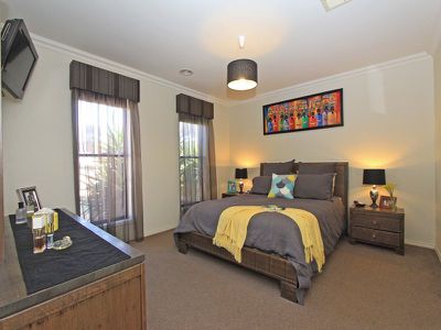 16 Ambrosia Rise, Epsom