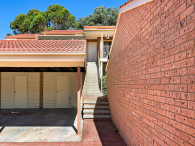 52B / 12 Albermarle Place, Phillip