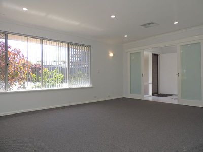 10 Hokesfern Street, Morley