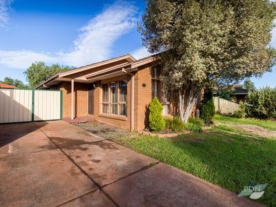 37 Danube Drive, Werribee