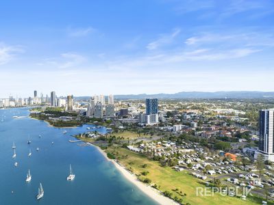 9 / 161 Marine Parade, Southport