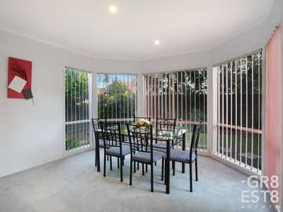 284 Ormond Rd, Narre Warren South