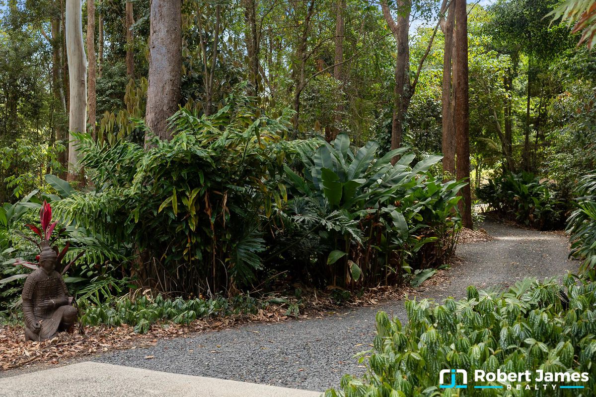 17 Cocos Court, Doonan