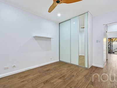 10 / 10 Grassland Crescent, Leanyer