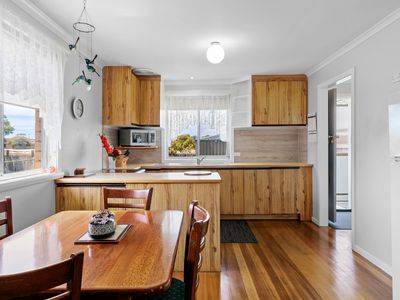 11 Banksia Crescent, Wynyard