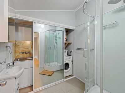 4 Finnie Street, Newtown