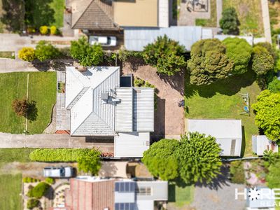 6 Churchill Road, Horsham