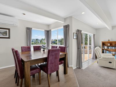 70 Beach Road, Castor Bay