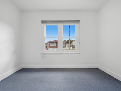 4 Walkers Avenue, Newnham