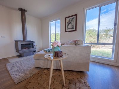 1102 Table Top Road, Table Top