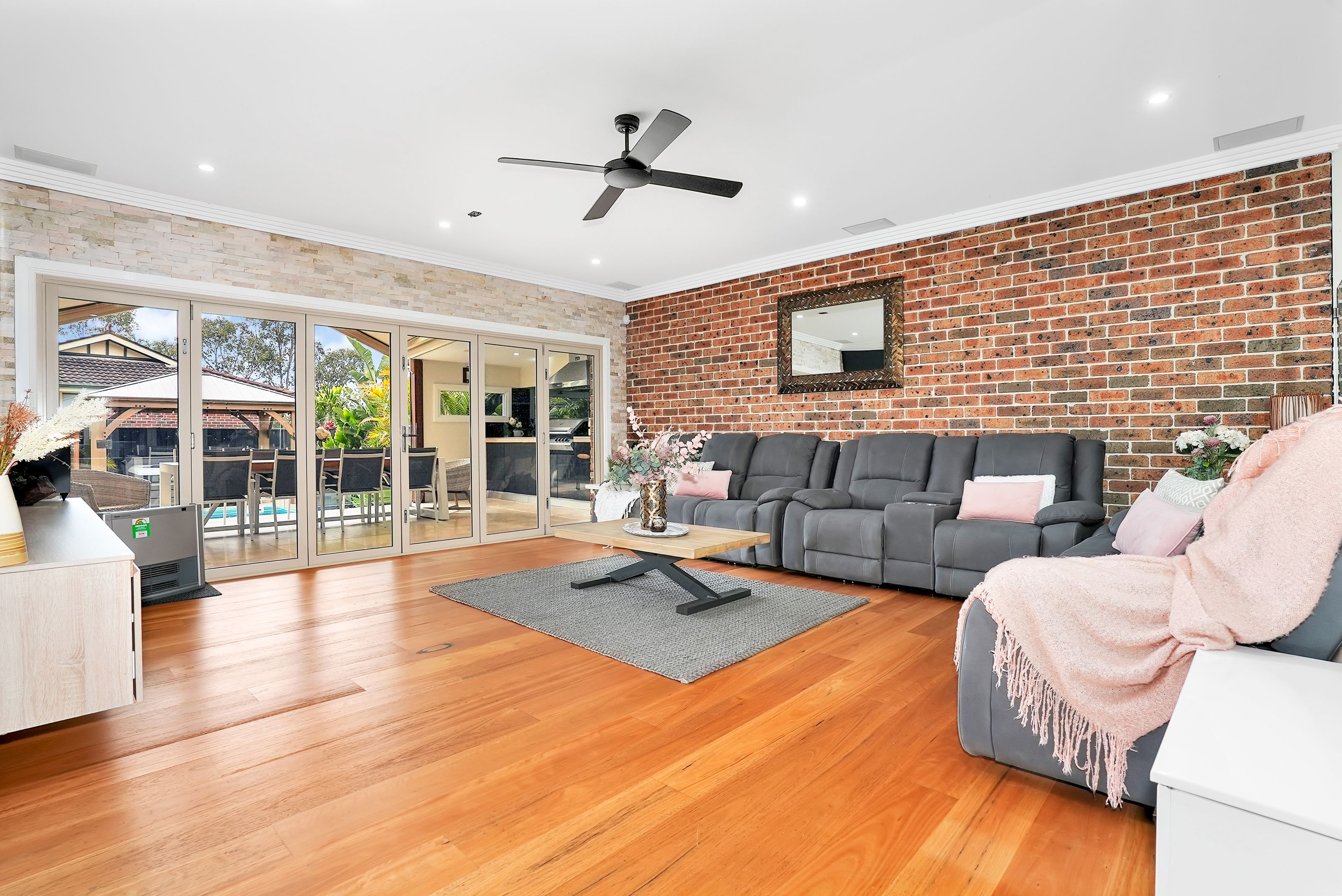 3 Regentville Road, GLENMORE PARK