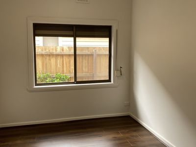 70 McMahon Road, Reservoir