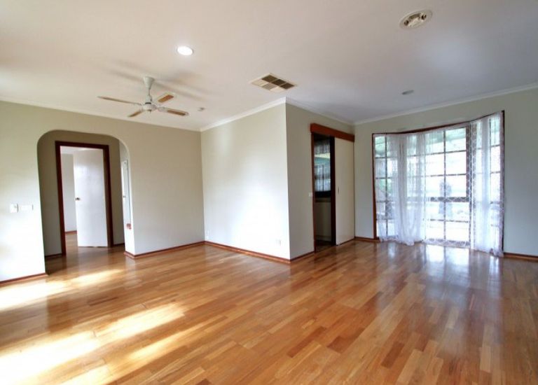 1 Eyebright Square, Hallam