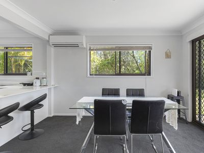 1 / 13 Royal Palm Court, Southport