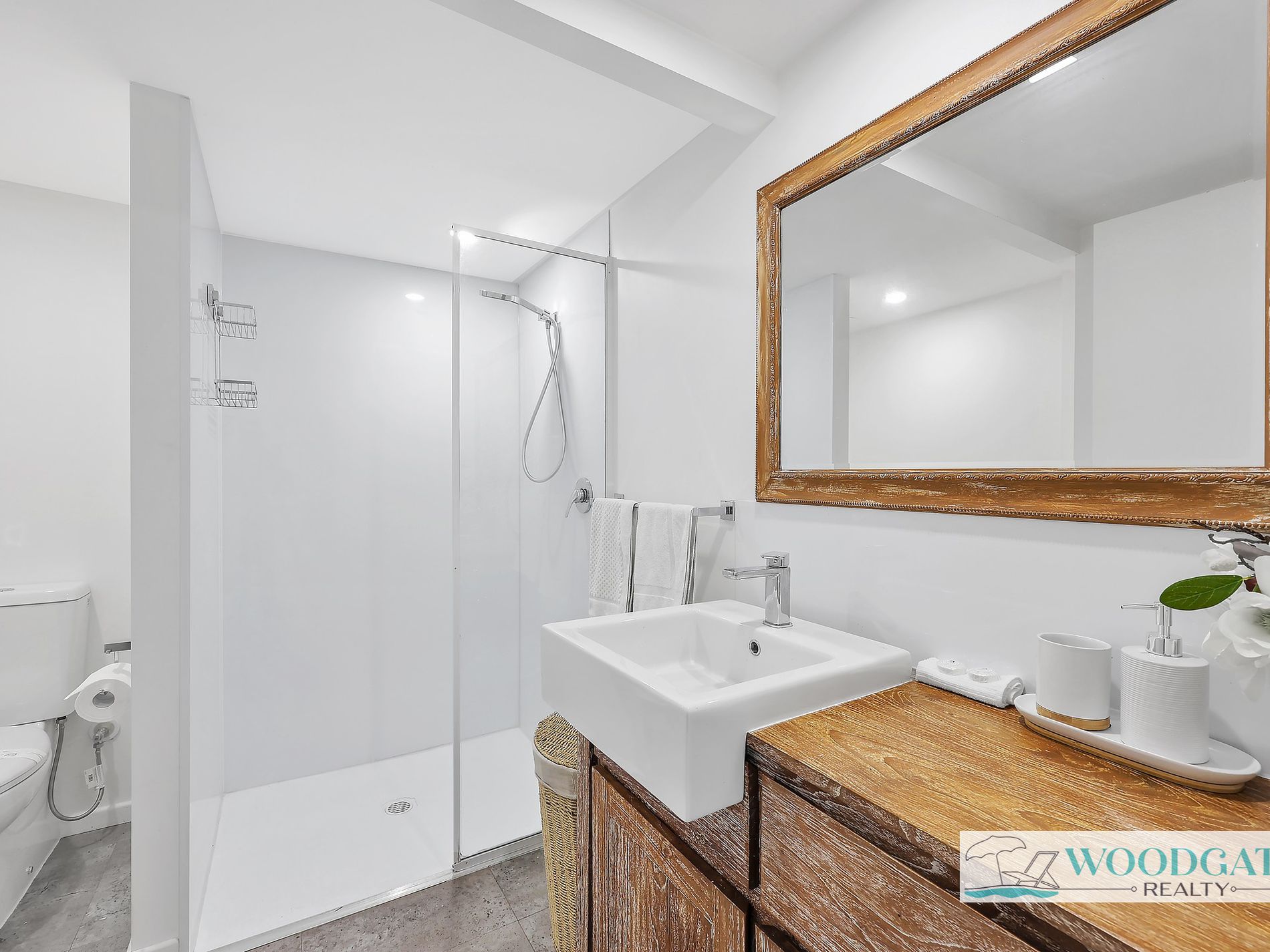 62 MACKEREL STREET, Woodgate