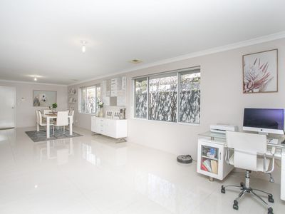 62 Salwood Loop, Banksia Grove
