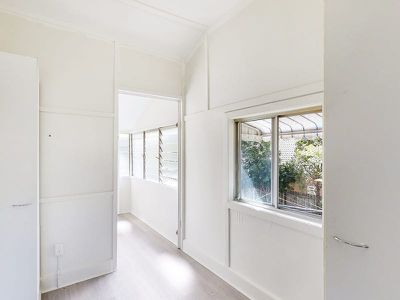 479 Manly Road, Manly West