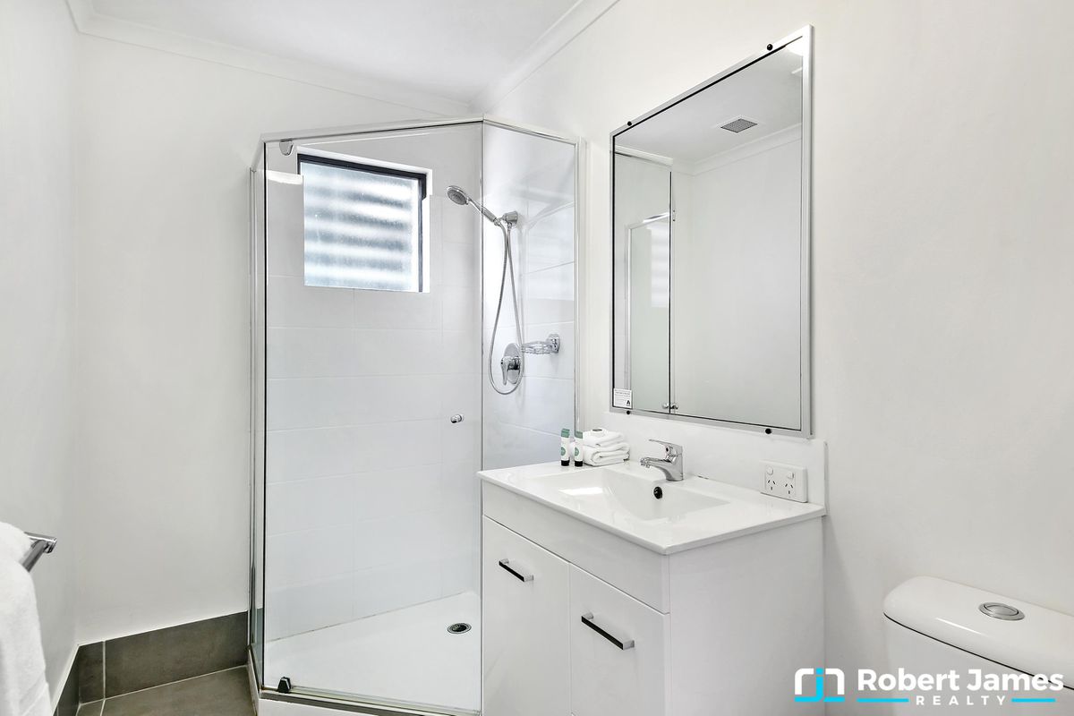 527 & 528 / 3 Hilton Tce, Tewantin