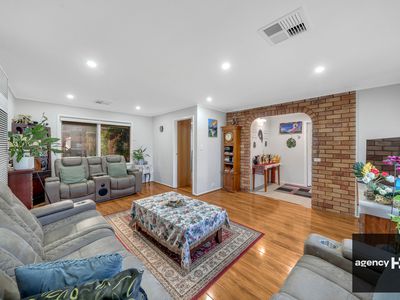 7 Loddon Court, Werribee