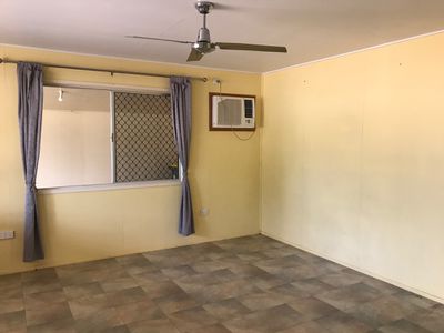 3 Rolfe Street, Moranbah