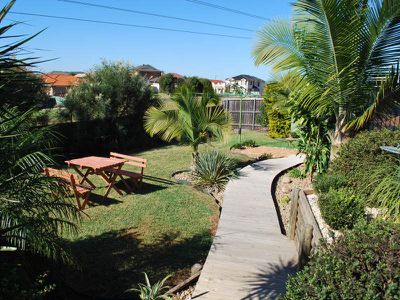 6 Mundoonen Crescent, Horsley