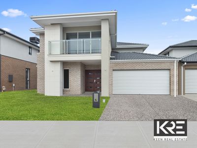 18 Velvet Circuit, Clyde North