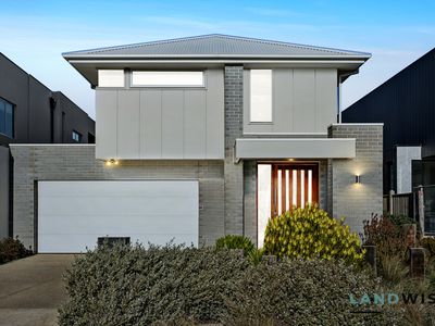 4 Topsails Close, Werribee South