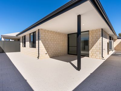 16 Tarot Grove, Baldivis