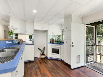 22 Poinsettia Street, Holloways Beach