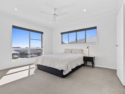 25 Sea Salt Drive, Lammermoor