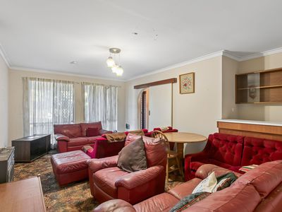 33 Avocet Road, Stirling