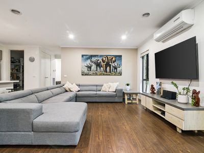 2 Halycon Bend, Beveridge