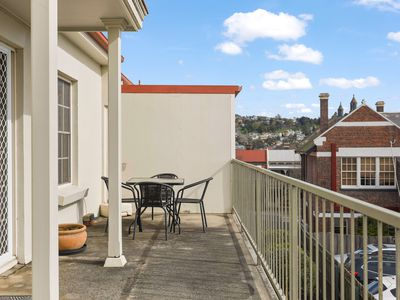 6 St John Court, Launceston