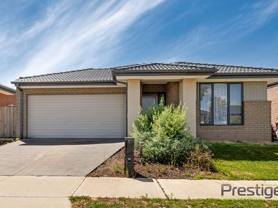 10 TREVOR CRESCENT, Truganina